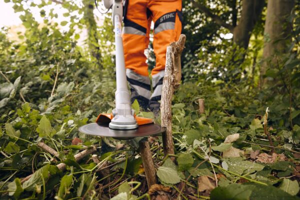 STIHL FS 561 C-EM Petrol Clearing Saw, FS561