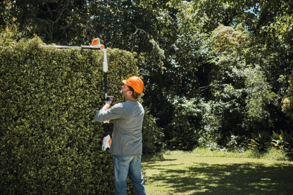 STIHL HLA 56 Battery Hedge Trimmer AK System AK System Skin Only, HLA56
