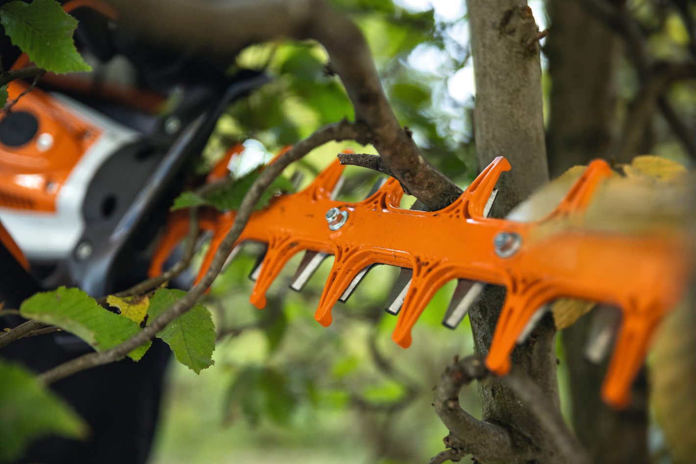 STIHL HSA 130 T Battery Hedge Trimmer AP System Skin Only, HSA13O