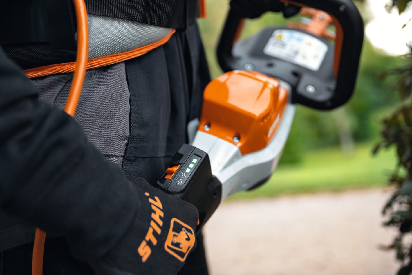 STIHL HSA 130 T Battery Hedge Trimmer AP System Skin Only, HSA13O
