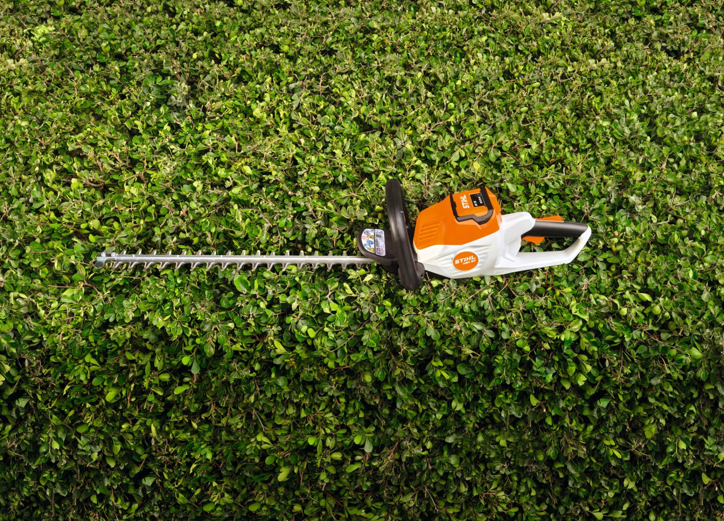 STIHL HSA 50 Battery Hedge Trimmer AK System with Battery and Charger, HSA50