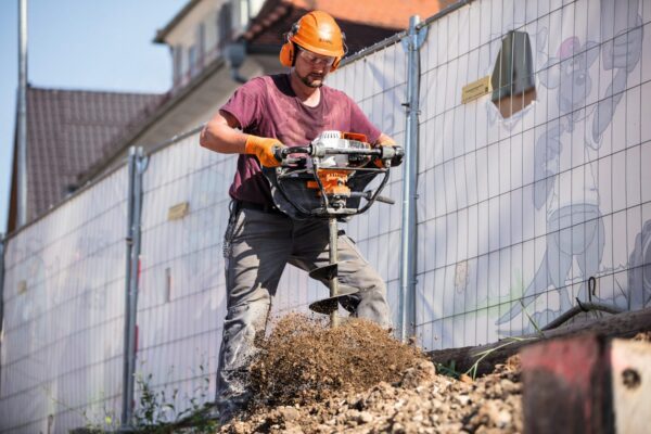 STIHL STIHL BT 131 Petrol Earth Auger, BT131