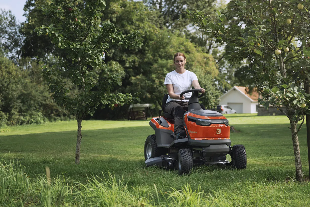 Husqvarna Battery Powered TS 100i Ride On Mower, TS100