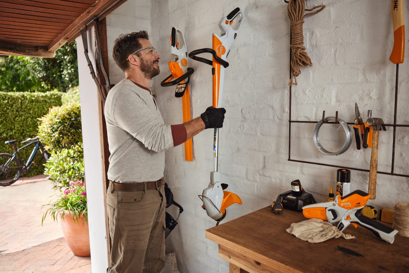 STIHL FSA 30 Battery Grass Trimmer AS System Skin Only, FSA30