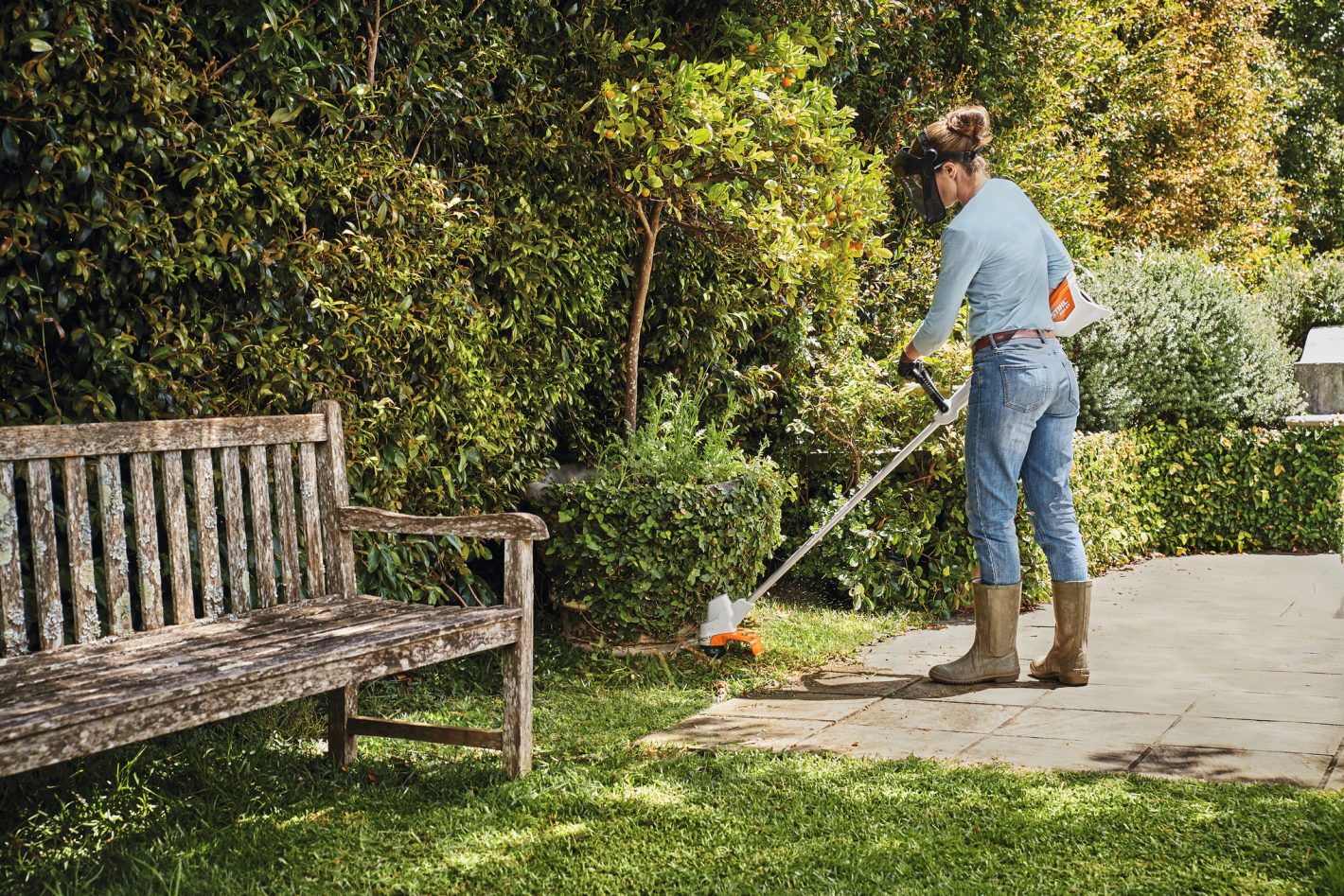 STIHL FSA 57 Battery Grass Trimmer AK System With Battery and Charger, FSA57