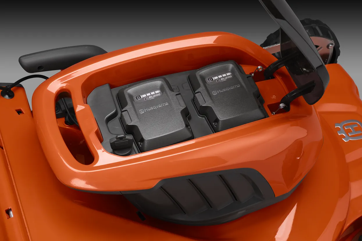 Husqvarna LC 347iVX Battery lawn mower, LC347