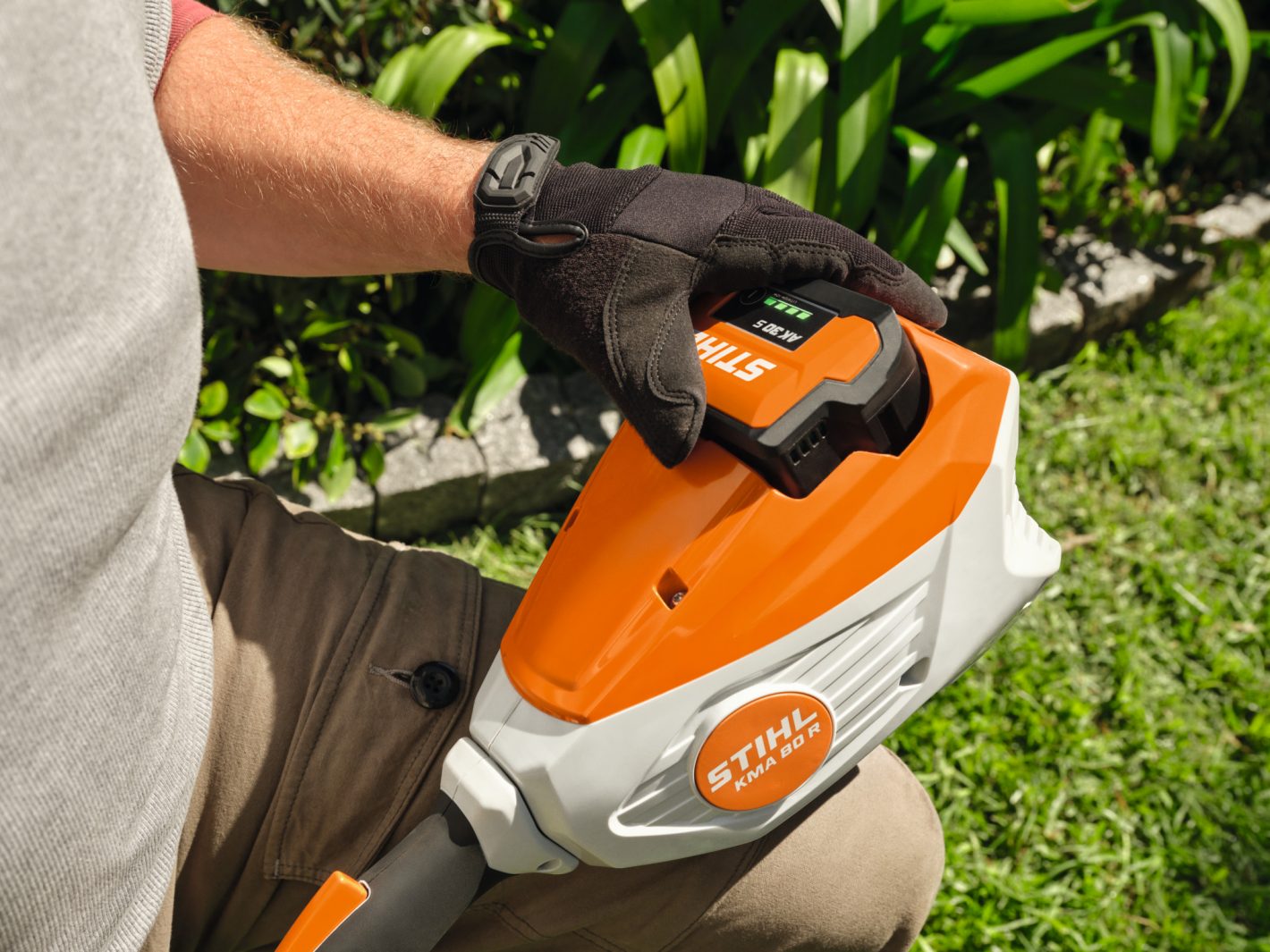 STIHL KMA 80 R KombiSystem AK System Skin Only, KMA80