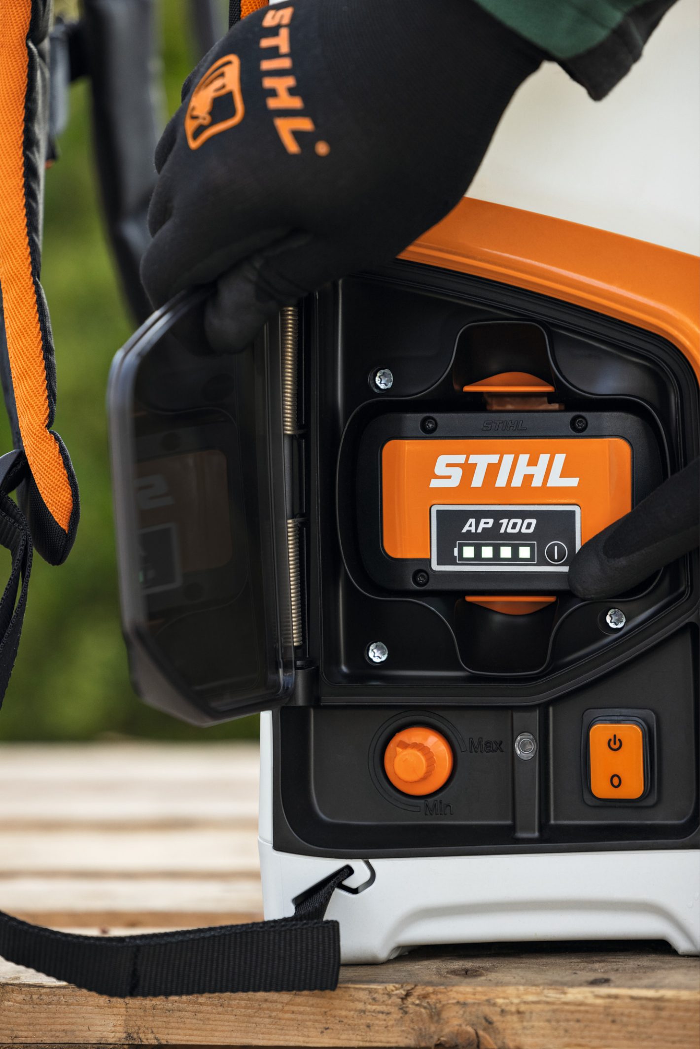STIHL SGA 85 Battery Sprayer AP System, SGA85