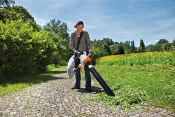 STIHL SHE 81 Electric Blower, SHE81